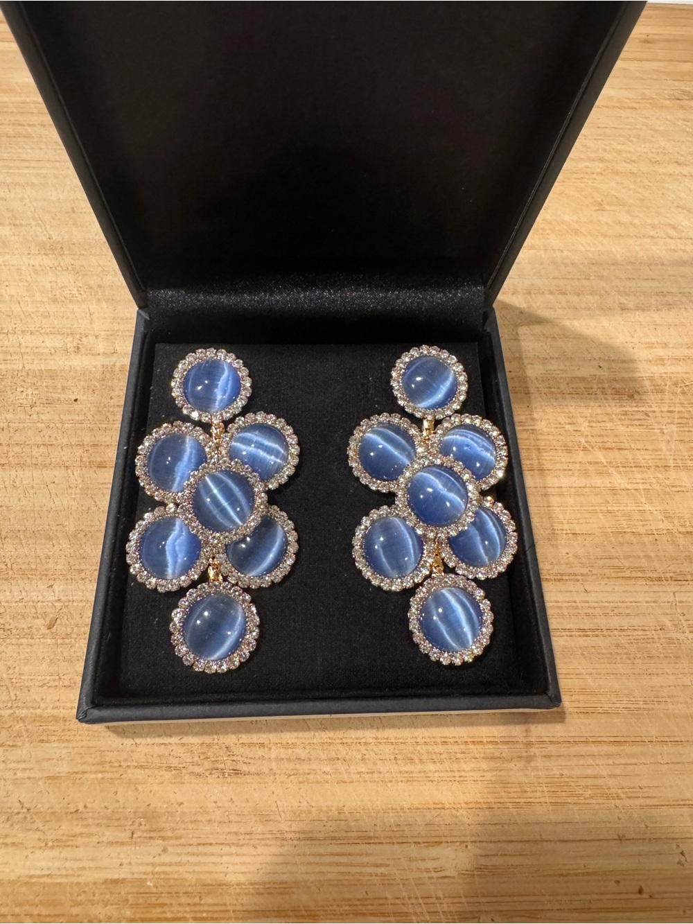 Blue Crystal Cluster Drop Pierced Earrings -
Laurence Coste